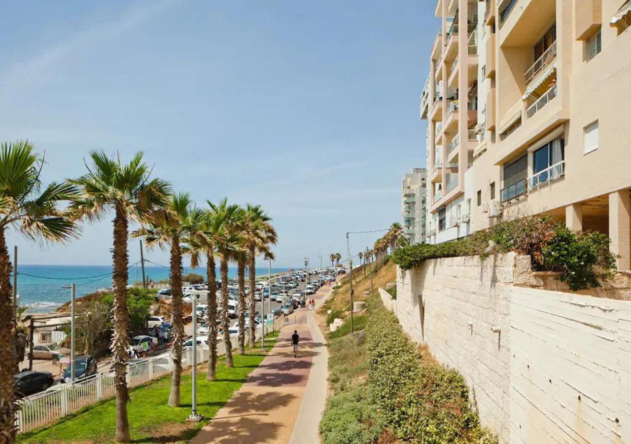 Апартаменты O&O Group-Exciting Beach View Best Loc Bat-Yam 3Br Бат-Ям Экстерьер фото